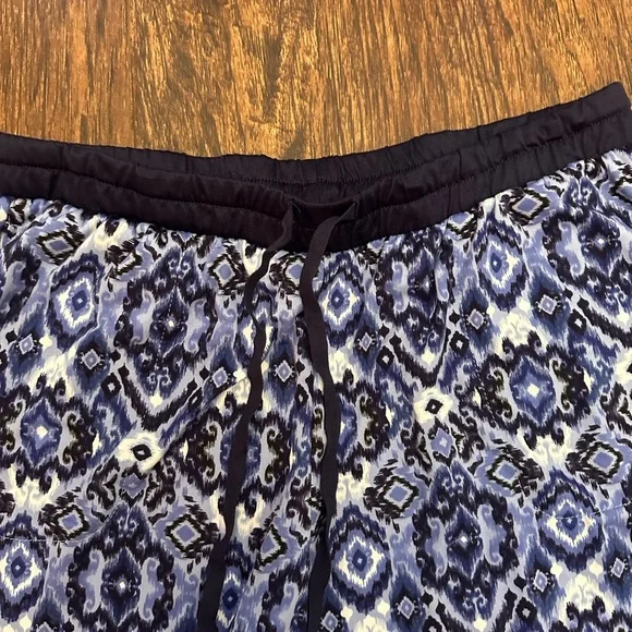Cuddl Duds Blue and White Patterned Pajama Pants - Picture 2 of 5
